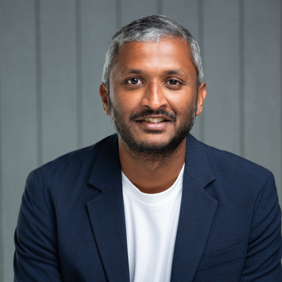 Aby Sam Thomas, Swizz Beatz