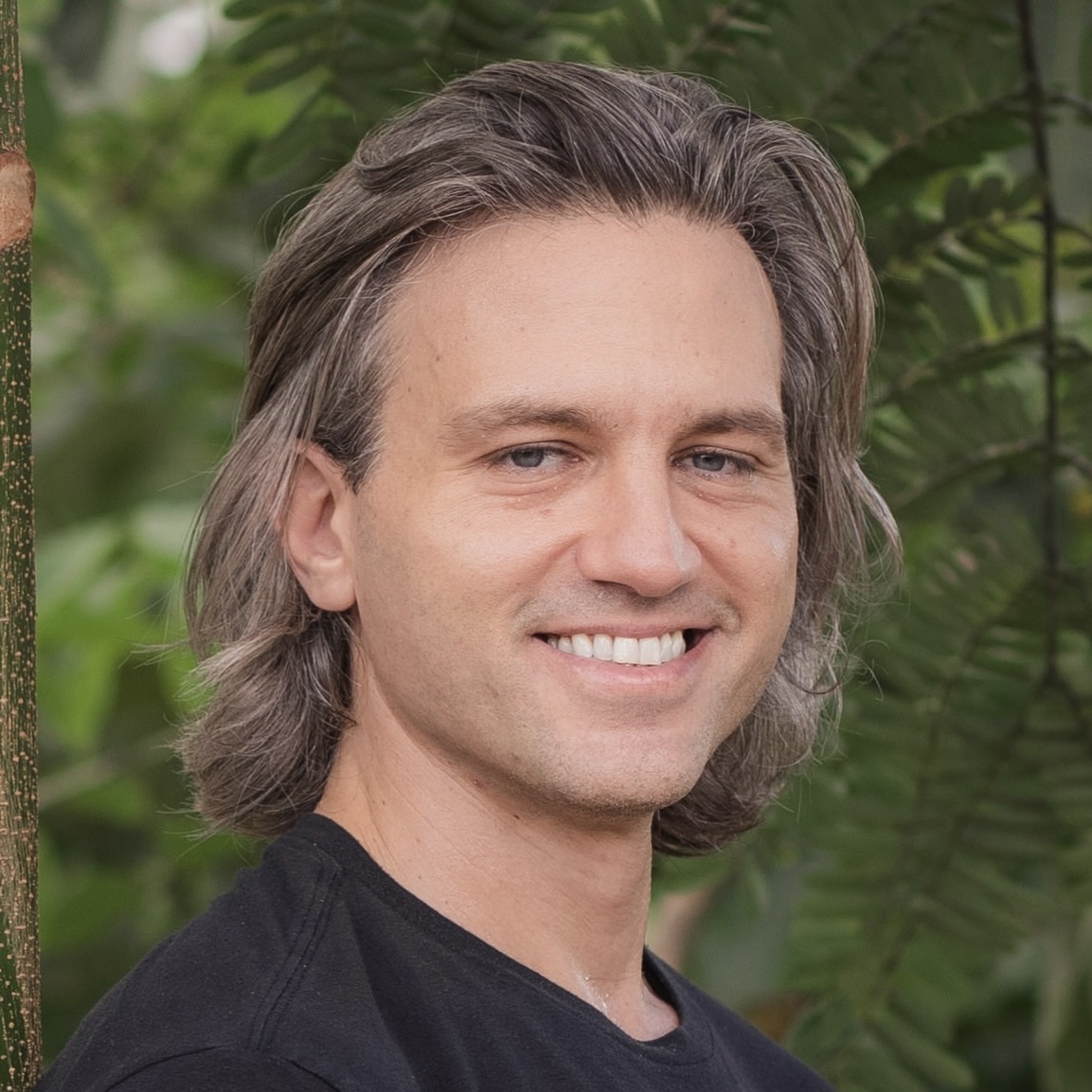 Peter Fernandez