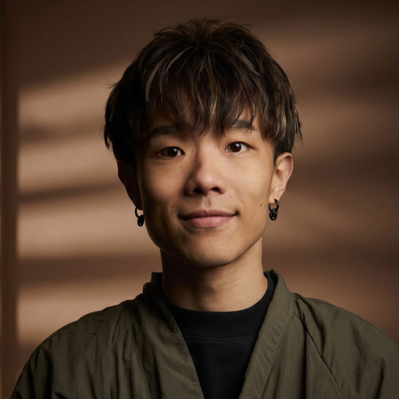 Jiaze Li
